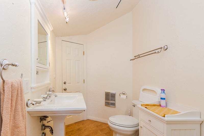 Pillars Recovery Newport Beach Men's Addiction Treatment Center